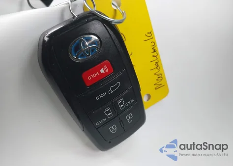 2022 Toyota Sienna Xse z USA, uszkodzony, nr VIN 5TDDSKFC9NS043538